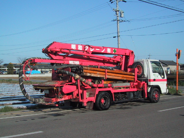 3.5t�ݸذ�����ߎԁ@�R���N���[�g�|���v��